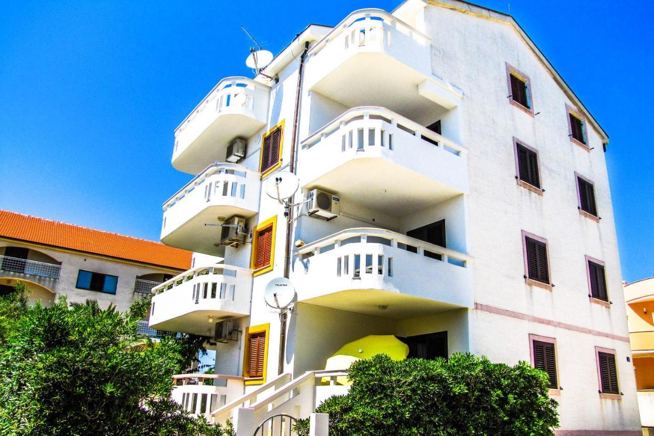 Apartments Hope โนวาลยา ภายนอก รูปภาพ