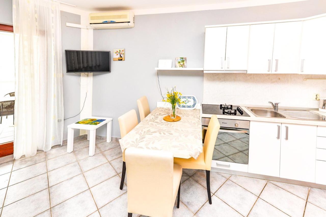 Apartments Hope โนวาลยา ภายนอก รูปภาพ